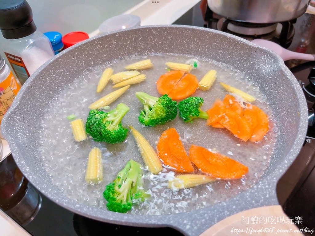 台灣搵醬-胡麻豆乳醬、海鮮五味醬,完成呈現雞絲蕎麥涼麵、蔥蛋中卷,家家必備的沾醬!! - 第31張圖 28