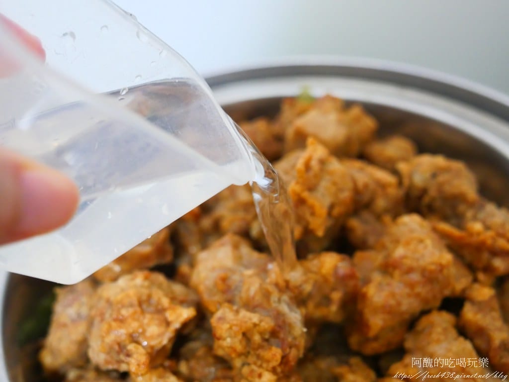 【電鍋食譜】白菜排骨酥湯,免顧火,一鍋搞定全家人的餐點,保證簡單又美味。 - 第8張圖 6