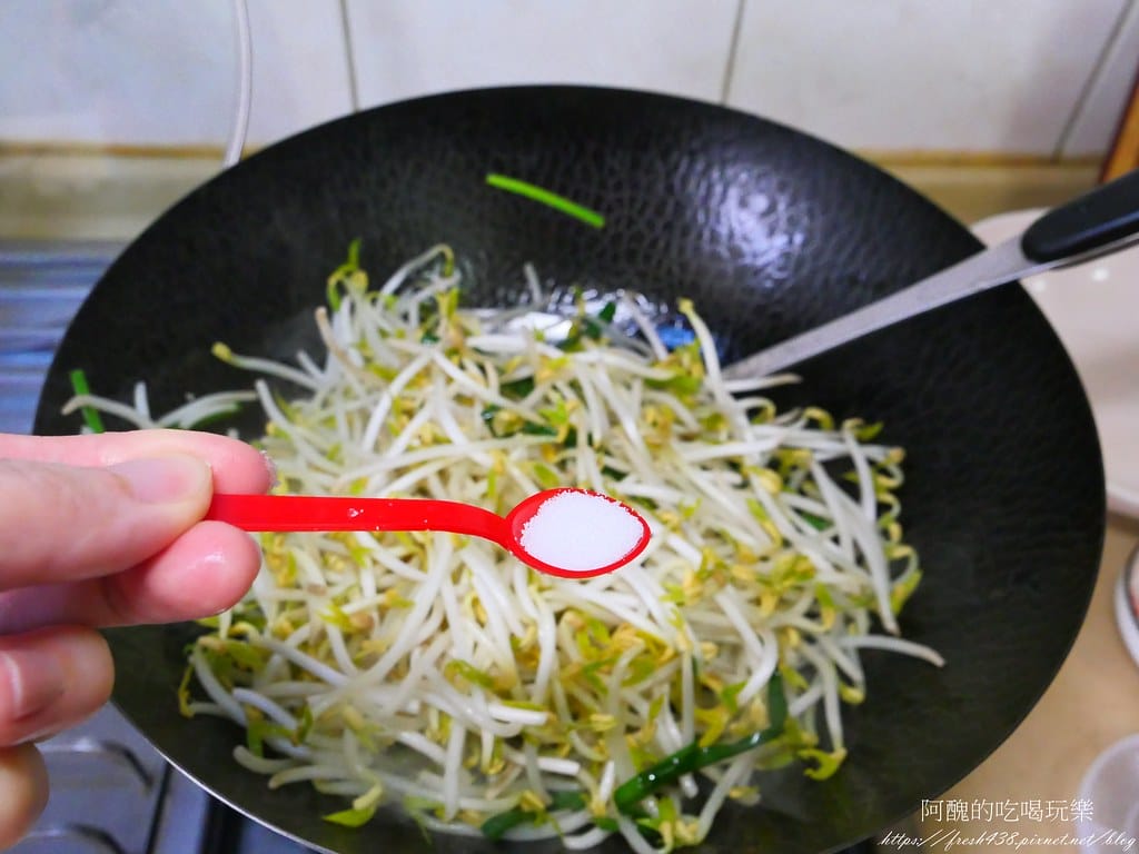 【素食料理】韭菜炒豆芽,2分鐘上桌,脆口又鮮甜。 - 第8張圖 P1019630