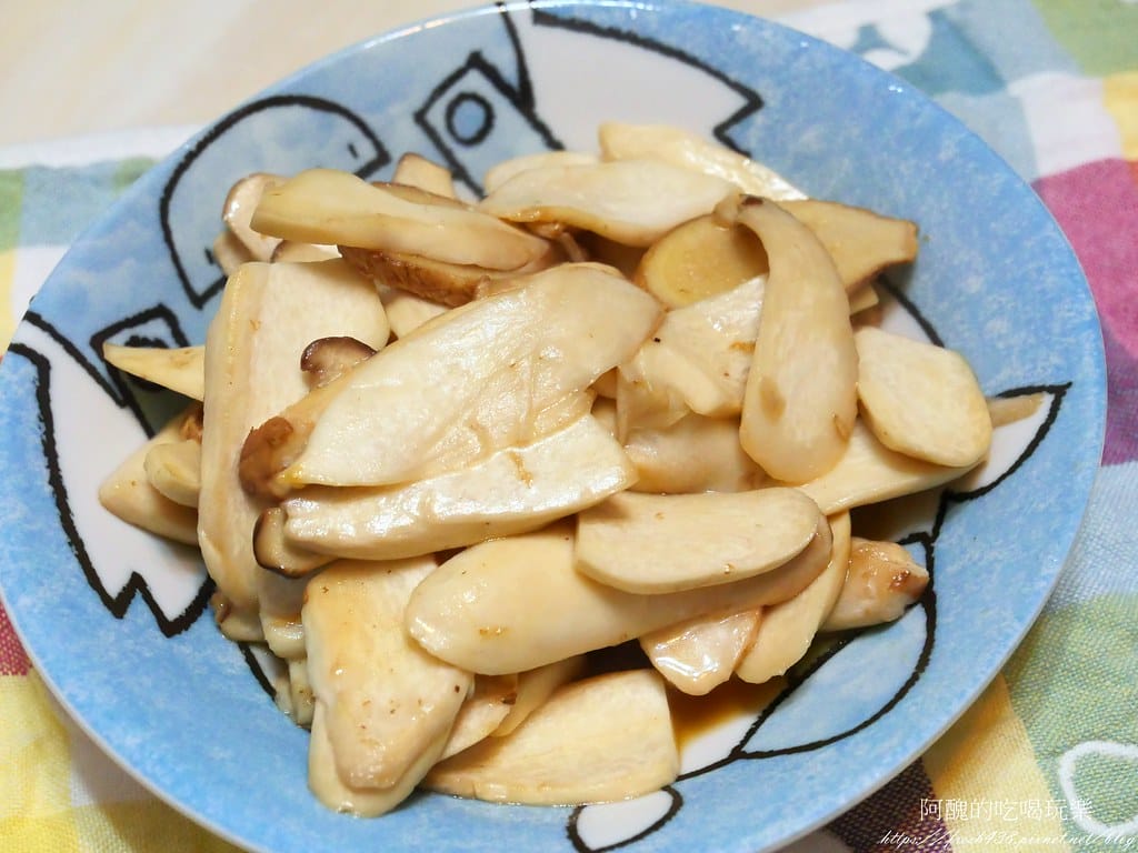 【素食料理】麻油杏鮑菇,Q彈美味,暖心又暖胃。 - 第9張圖 P1019678