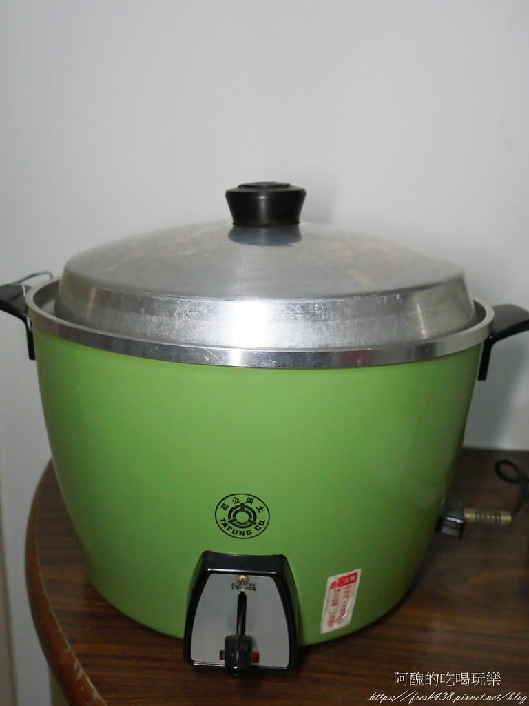 【電鍋食譜】雞胸肉玉米炊飯,軟嫩多汁,一口咬下還會爆汁。 - 第8張圖 P1019725