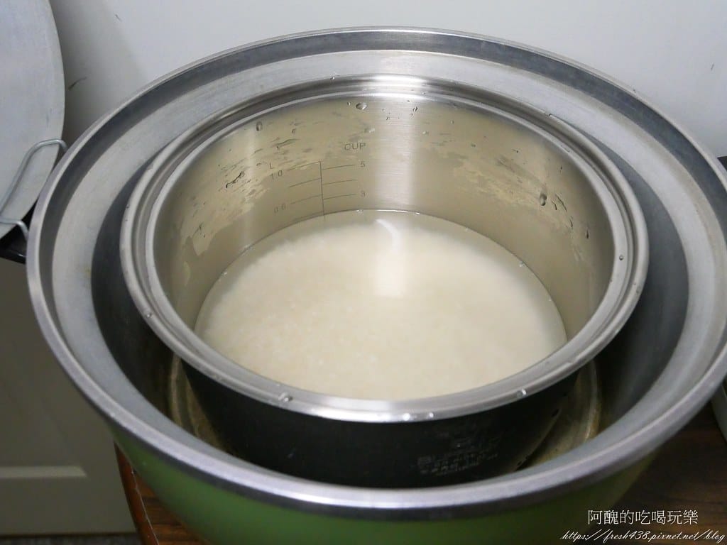 【電鍋食譜】雞胸肉玉米炊飯,軟嫩多汁,一口咬下還會爆汁。 - 第6張圖 P1019723