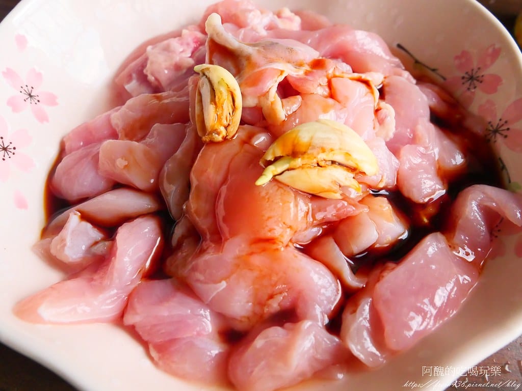 【電鍋食譜】雞胸肉玉米炊飯,軟嫩多汁,一口咬下還會爆汁。 - 第5張圖 P1019722