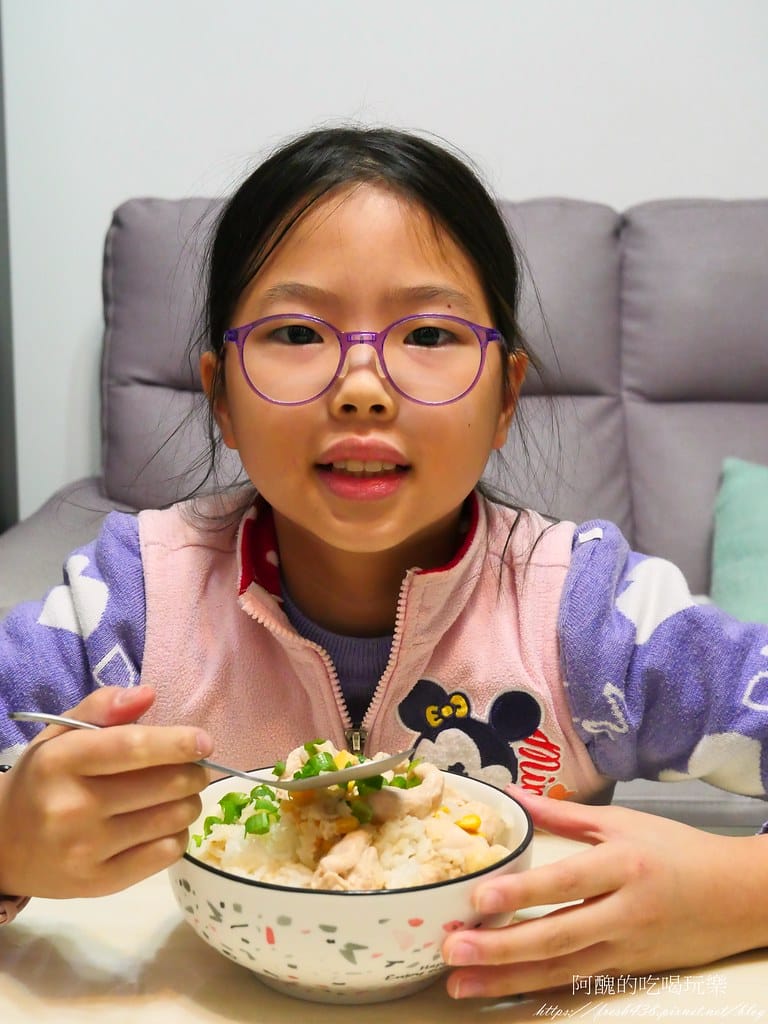 【電鍋食譜】雞胸肉玉米炊飯,軟嫩多汁,一口咬下還會爆汁。 - 第14張圖 P1019735