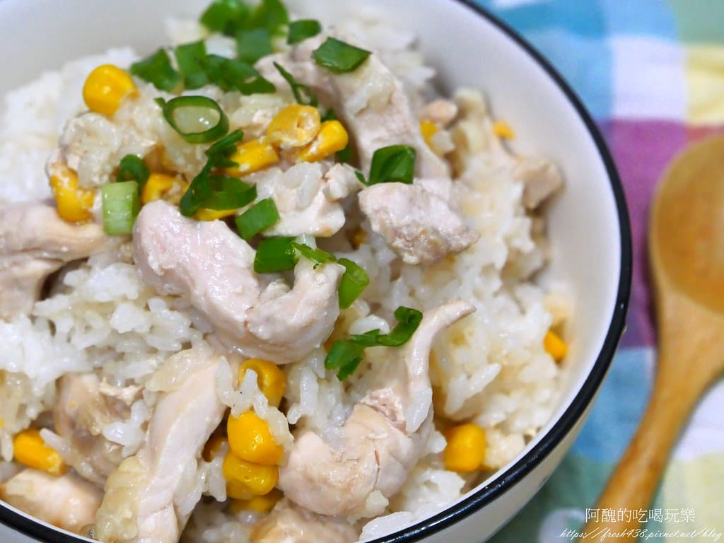 【電鍋食譜】雞胸肉玉米炊飯,軟嫩多汁,一口咬下還會爆汁。 - 第13張圖 P1019733