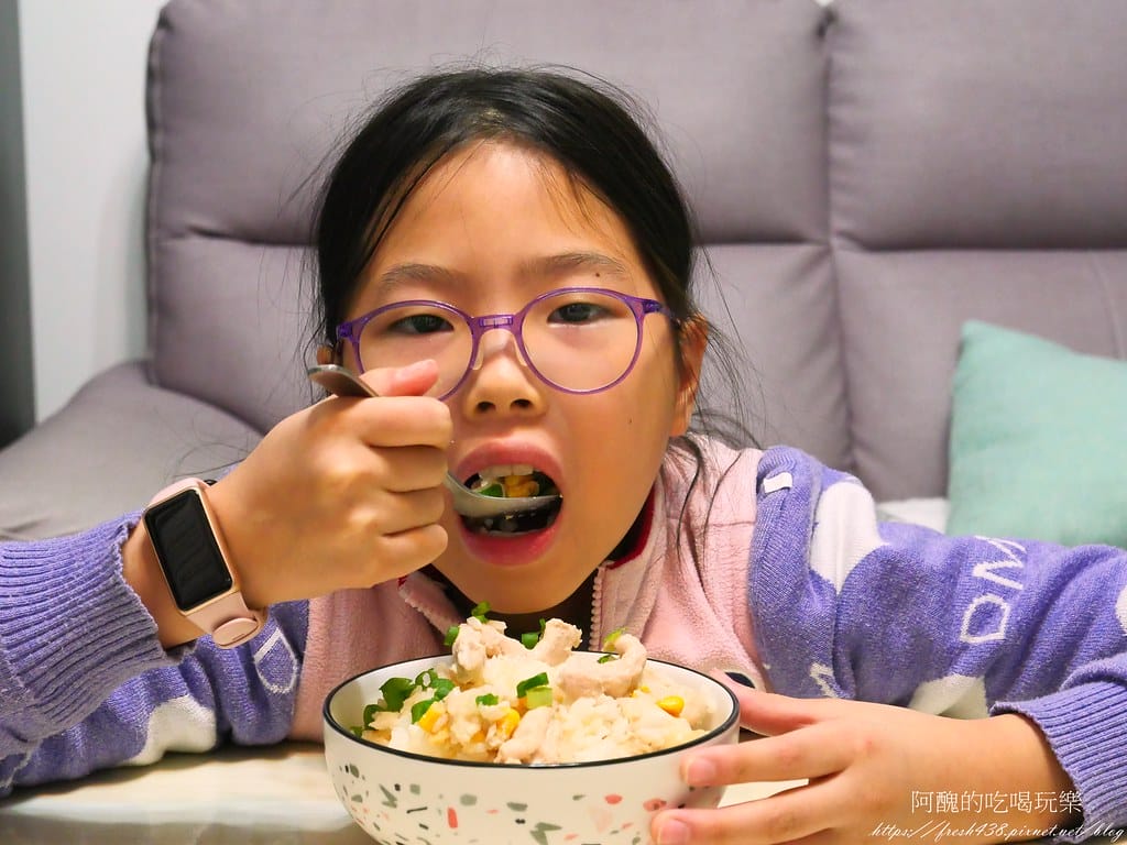 【電鍋食譜】雞胸肉玉米炊飯,軟嫩多汁,一口咬下還會爆汁。 - 第15張圖 P1019737
