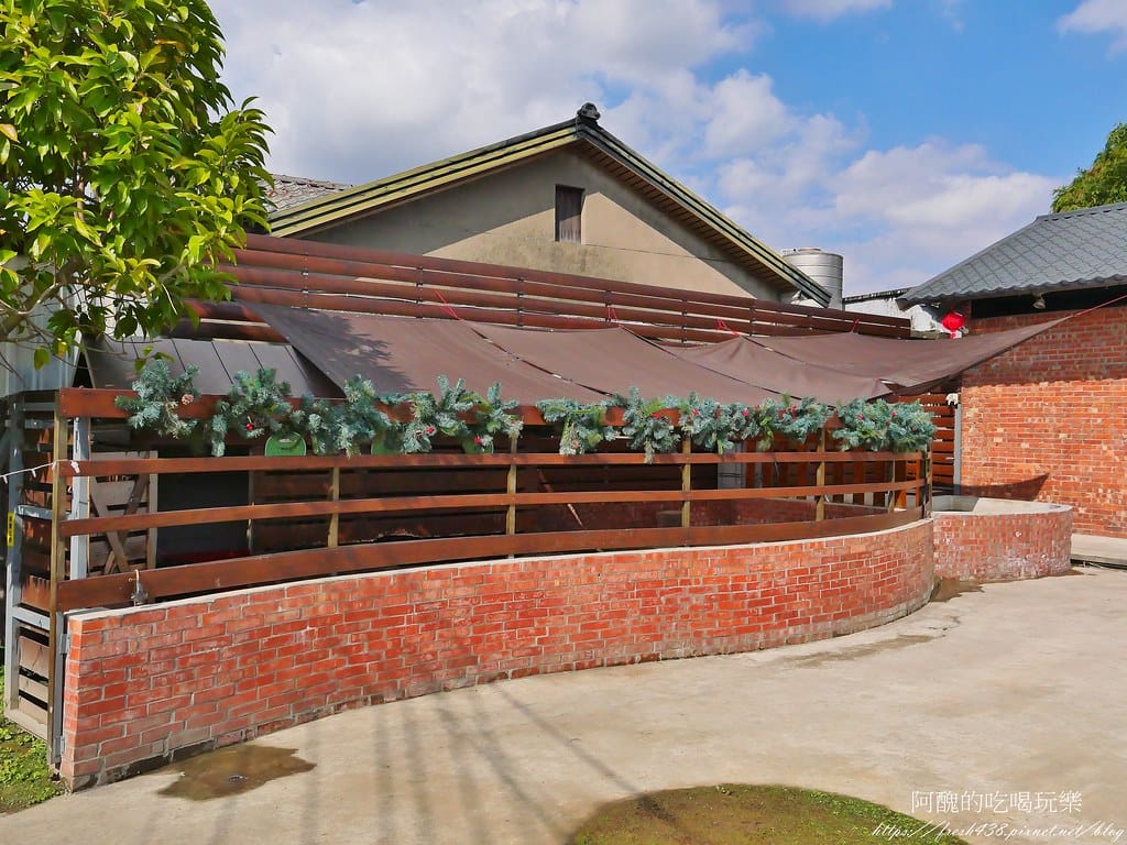 【樹林親子餐廳】紅磚園邸,可愛狐獴、水豚、白袋鼠陪您互動,必吃新北美食,更是網美餐廳。 - 第20張圖 10-7