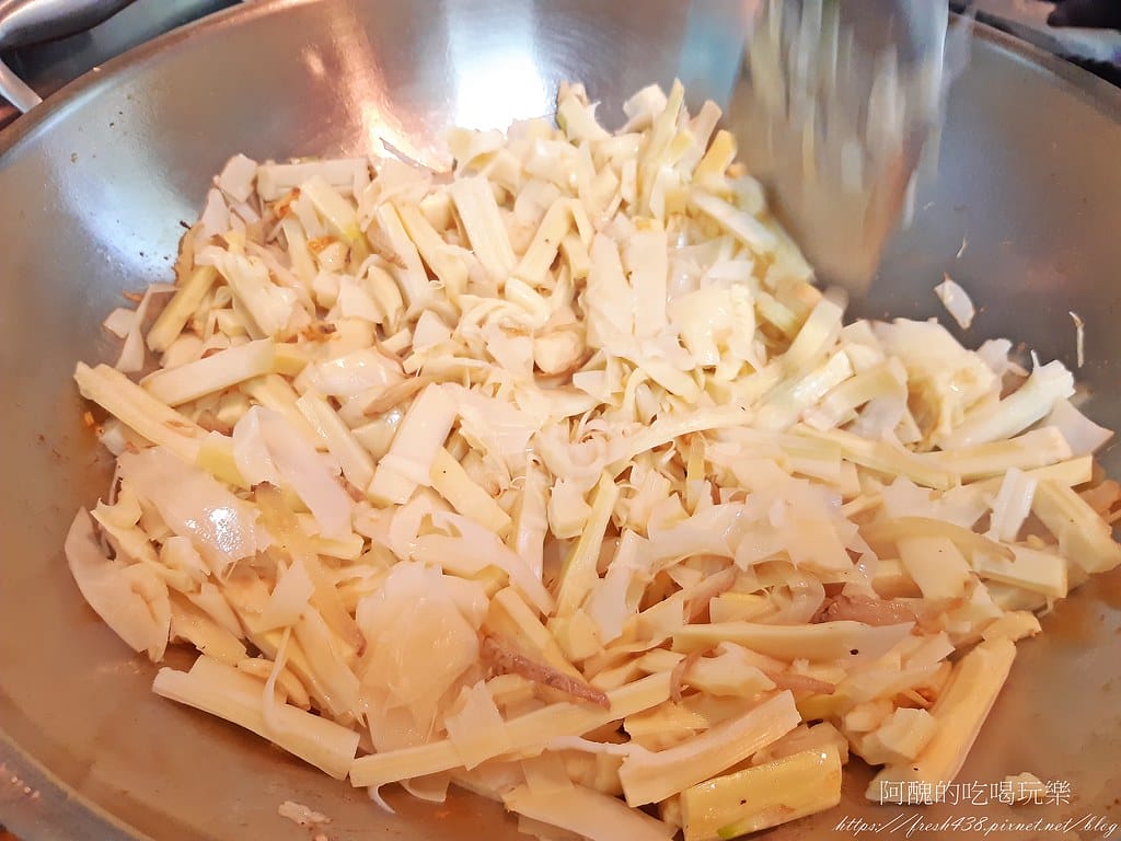 【素食料理】清炒桂竹筍,低卡瘦身,豐富的酪胺酸還能給您好心情。 - 第9張圖 20230124_125630