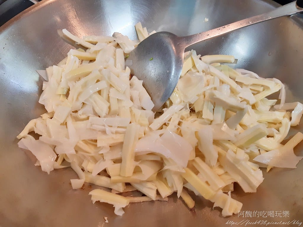 【素食料理】清炒桂竹筍,低卡瘦身,豐富的酪胺酸還能給您好心情。 - 第8張圖 20230124_125510