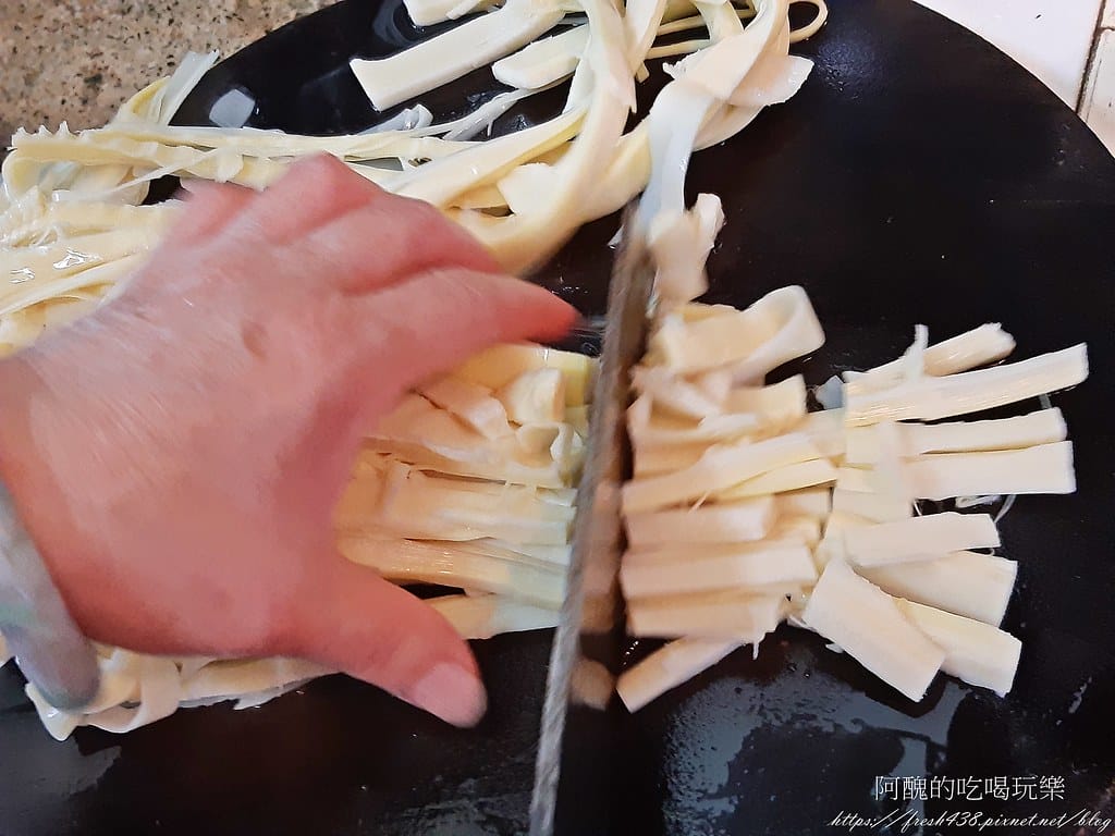 【素食料理】清炒桂竹筍,低卡瘦身,豐富的酪胺酸還能給您好心情。 - 第5張圖 20230124_123348