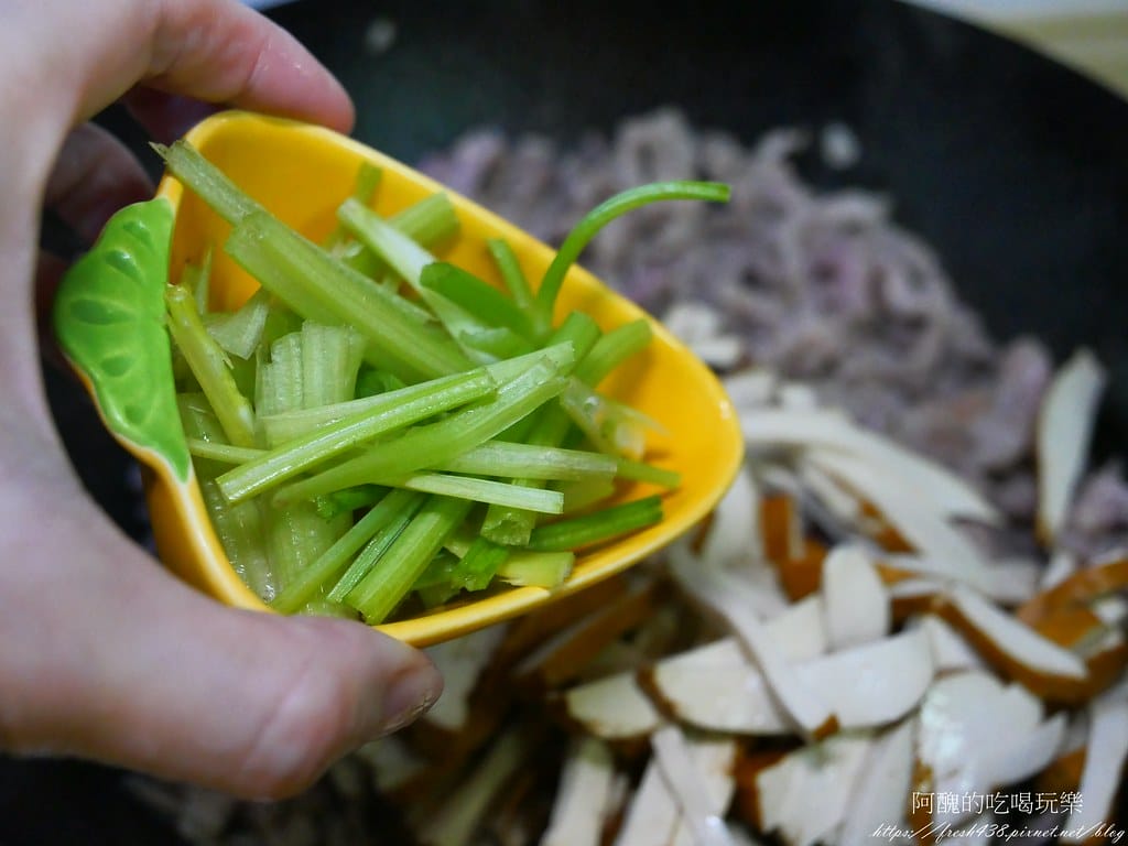 豆干炒肉絲,只要一個小技巧,提升香氣,清爽健康又下飯。 - 第12張圖 P1019940