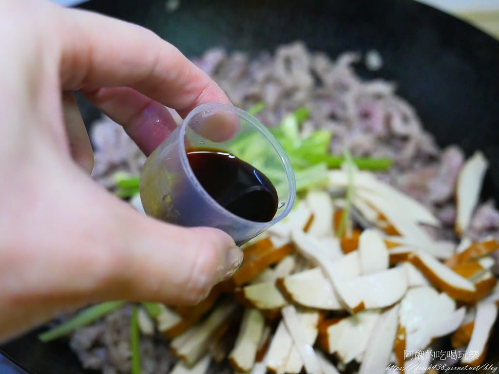 豆干炒肉絲,只要一個小技巧,提升香氣,清爽健康又下飯。 - 第13張圖 P1019941