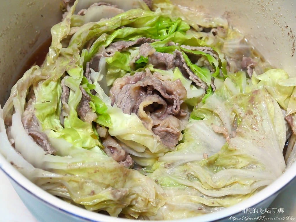 千層白菜牛肉鍋,日式壽喜鍋簡易版,零廚藝也保證成功的一鍋煮。 - 第18張圖 P1020394