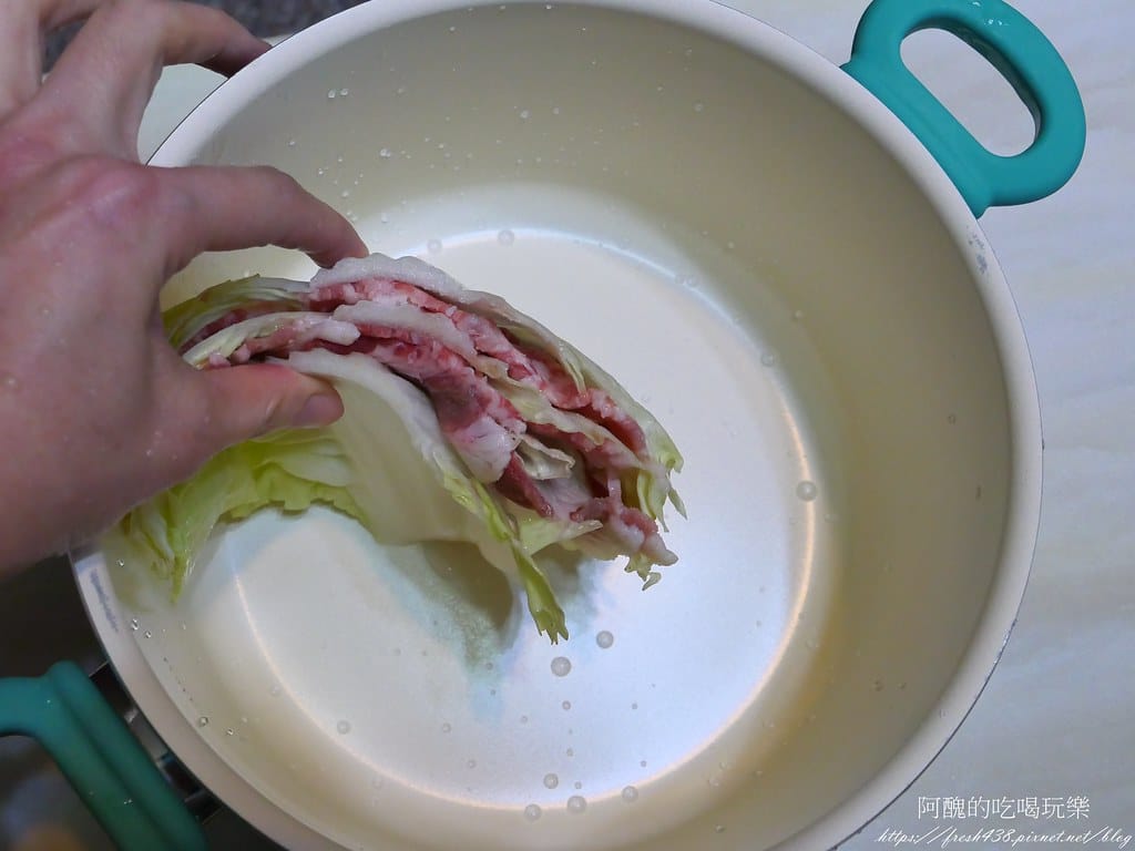 千層白菜牛肉鍋,日式壽喜鍋簡易版,零廚藝也保證成功的一鍋煮。 - 第12張圖 P1020382