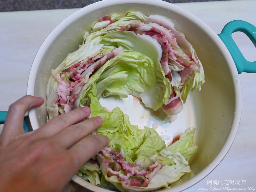 千層白菜牛肉鍋,日式壽喜鍋簡易版,零廚藝也保證成功的一鍋煮。 - 第13張圖 P1020383