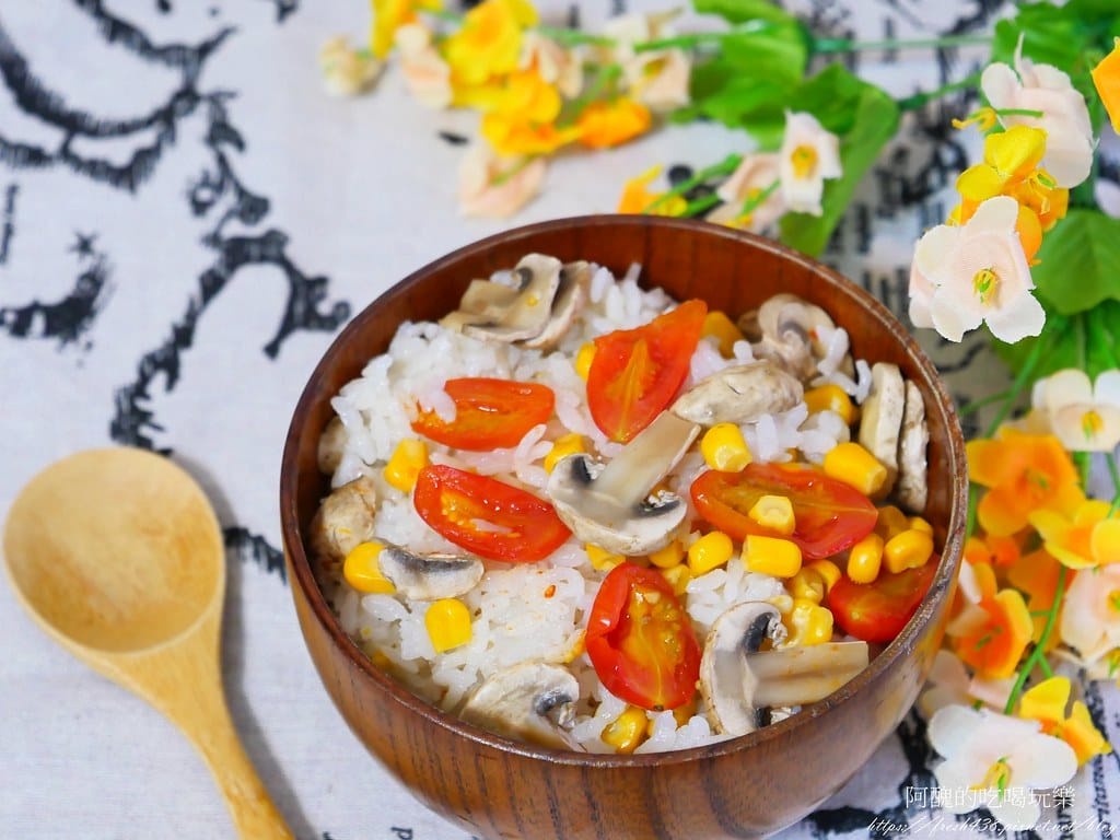 【電鍋食譜】番茄野菇炊飯,一鍋搞定全家人晚餐,超簡單。 - 第9張圖 P1020637