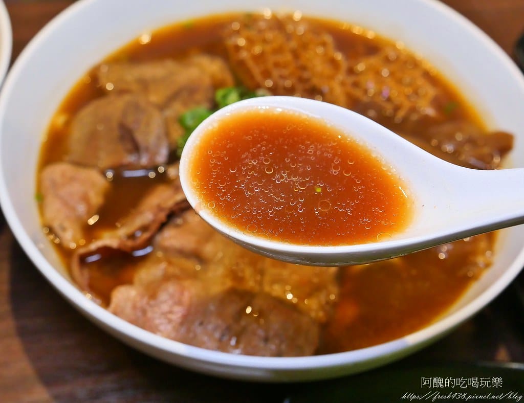 【台北美食】就是這間-功夫牛肉麵,松山牛肉麵推薦,料多實在、湯頭清爽,老饕都說讚! - 第50張圖 26-11