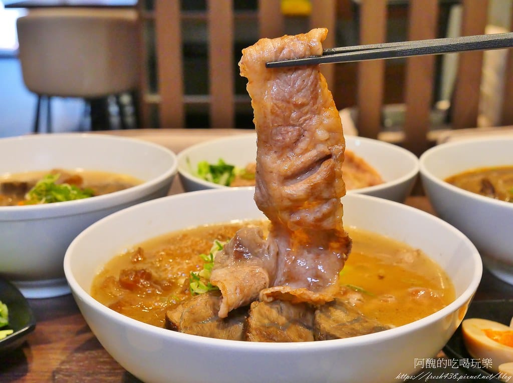 【台北美食】就是這間-功夫牛肉麵,松山牛肉麵推薦,料多實在、湯頭清爽,老饕都說讚! - 第45張圖 26-5