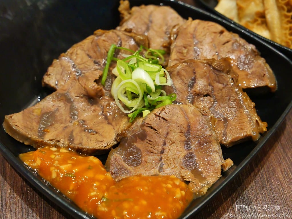 【台北美食】就是這間-功夫牛肉麵,松山牛肉麵推薦,料多實在、湯頭清爽,老饕都說讚! - 第36張圖 30-1