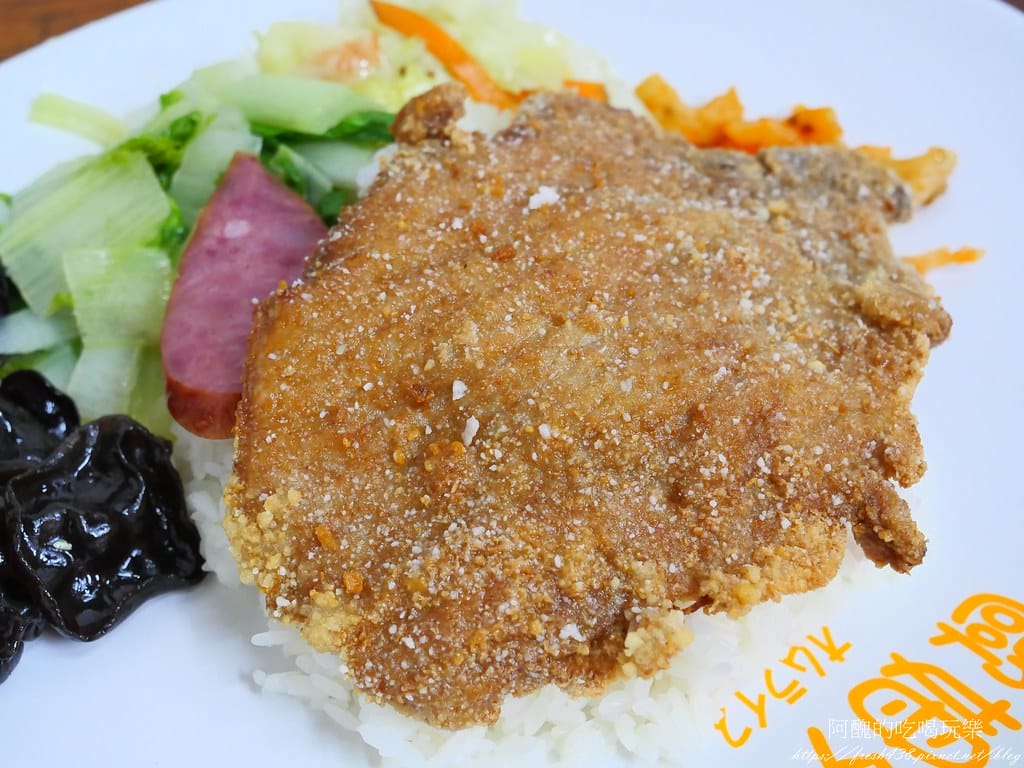【新北美食】波霸櫻桃鴨燒臘便當-新莊店, 櫻桃鴨便當高貴不貴,超火紅的新莊燒臘店。 - 第21張圖 19