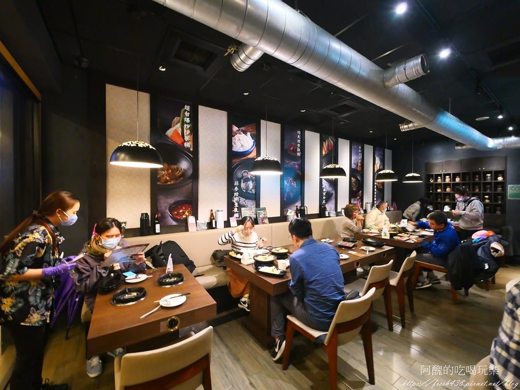 【台北美食】狂一鍋-新店三民店,自助吧無限吃到飽,超人氣排隊名店,最潮台式火鍋店,狂一鍋必回訪。 - 第12張圖 3