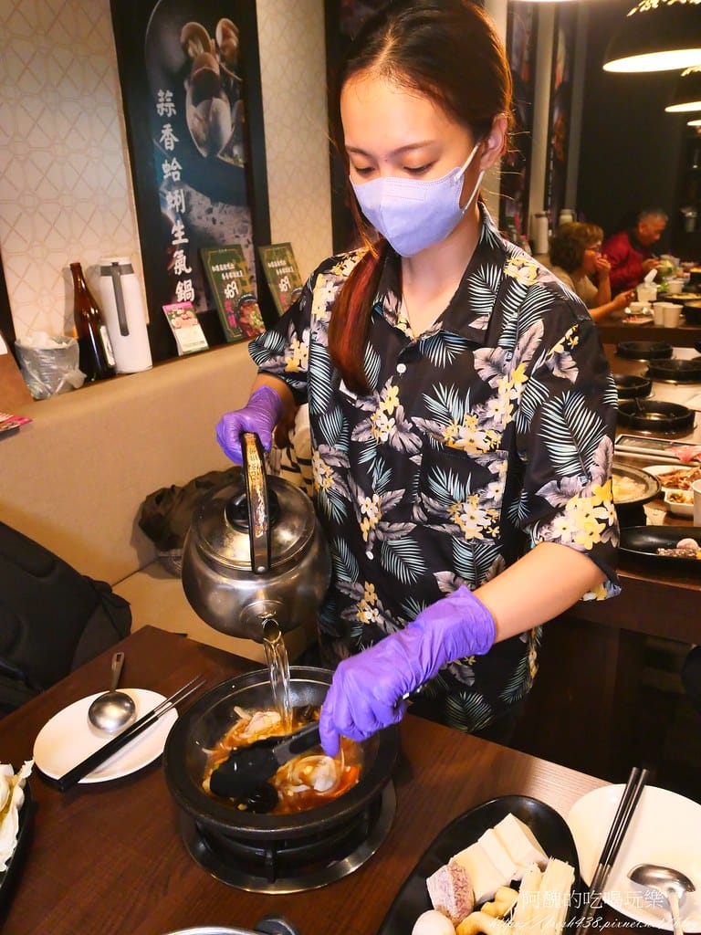 【台北美食】狂一鍋-新店三民店,自助吧無限吃到飽,超人氣排隊名店,最潮台式火鍋店,狂一鍋必回訪。 - 第39張圖 33