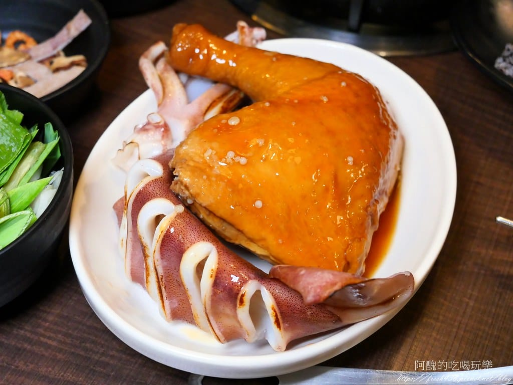 【台北美食】狂一鍋-新店三民店,自助吧無限吃到飽,超人氣排隊名店,最潮台式火鍋店,狂一鍋必回訪。 - 第28張圖 25