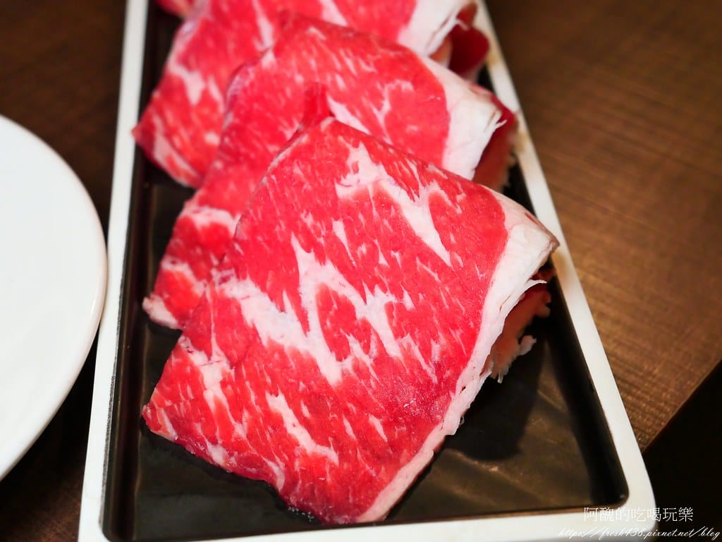 【台北美食】狂一鍋-新店三民店,自助吧無限吃到飽,超人氣排隊名店,最潮台式火鍋店,狂一鍋必回訪。 - 第36張圖 30