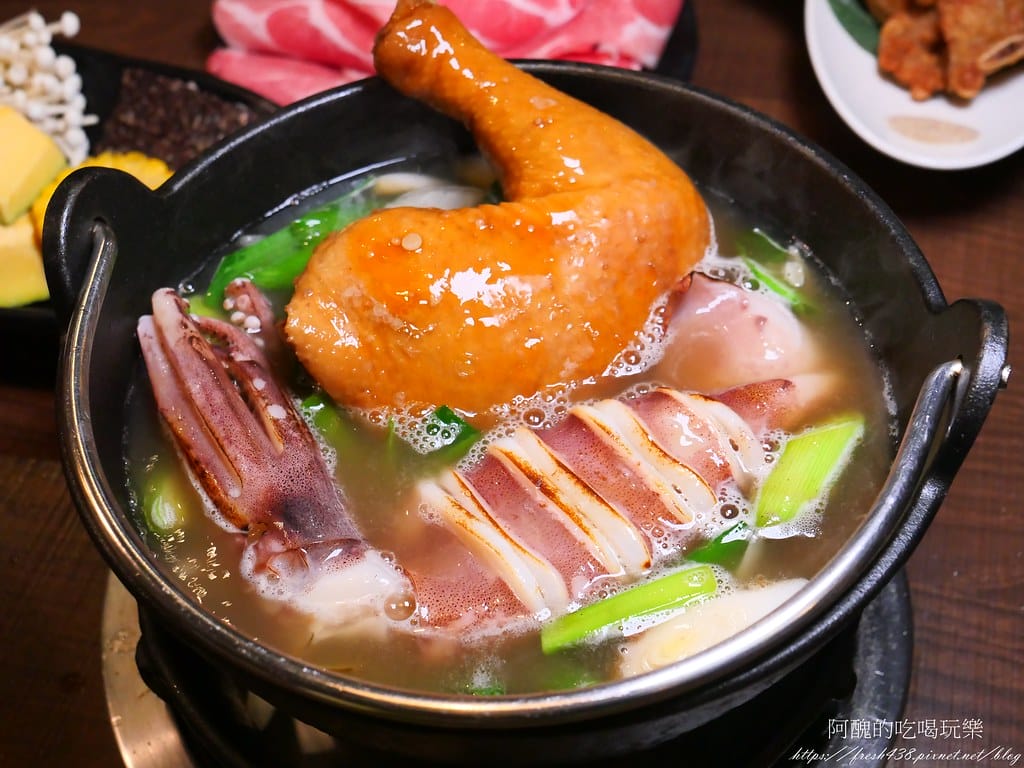 【台北美食】狂一鍋-新店三民店,自助吧無限吃到飽,超人氣排隊名店,最潮台式火鍋店,狂一鍋必回訪。 - 第33張圖 27