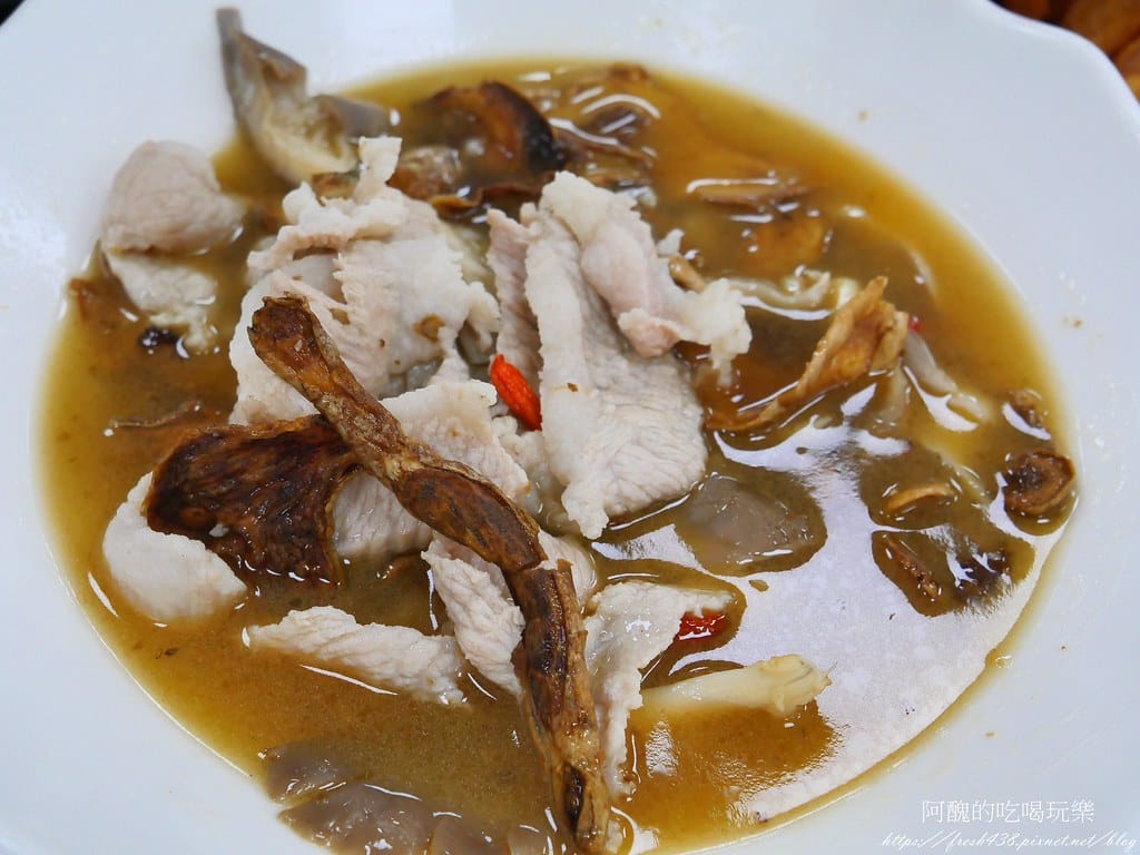【新北美食】集鮮城水產餐廳,泰山熱炒店,附設卡拉OK,讓您吃飽又嗨爆! - 第56張圖 P1021532