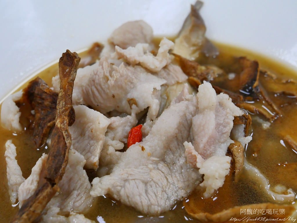 【新北美食】集鮮城水產餐廳,泰山熱炒店,附設卡拉OK,讓您吃飽又嗨爆! - 第57張圖 P1021533