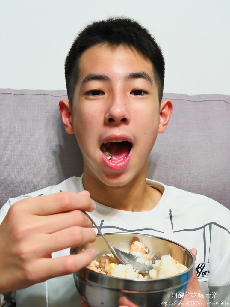 【電鍋食譜】鮭魚玉米筍炊飯,零失敗懶人料理。 - 第15張圖 P1021580