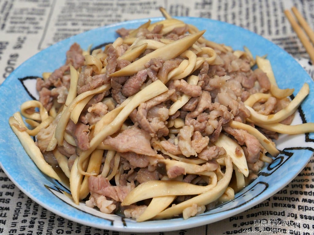 杏鮑菇炒肉絲,不加一滴油就能完成,做法有夠簡單,好吃到破表。 - 第13張圖 P1021835