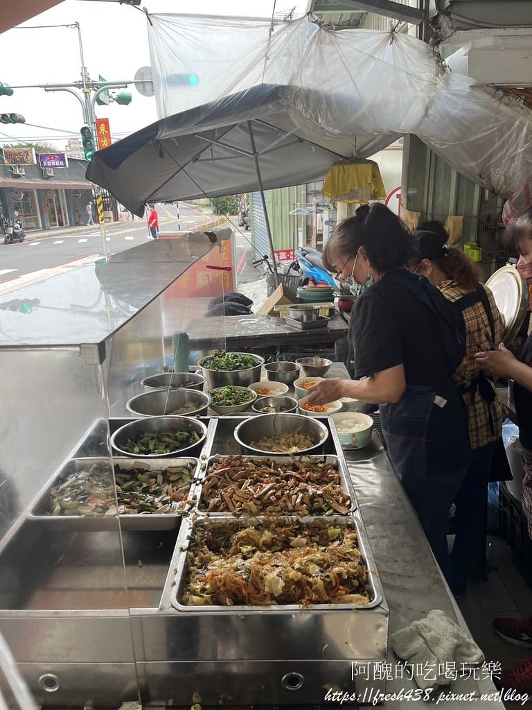 【板橋美食】鴻豬便當,腱子飯真的超美味,份量大,米飯熱騰騰! - 第8張圖 7