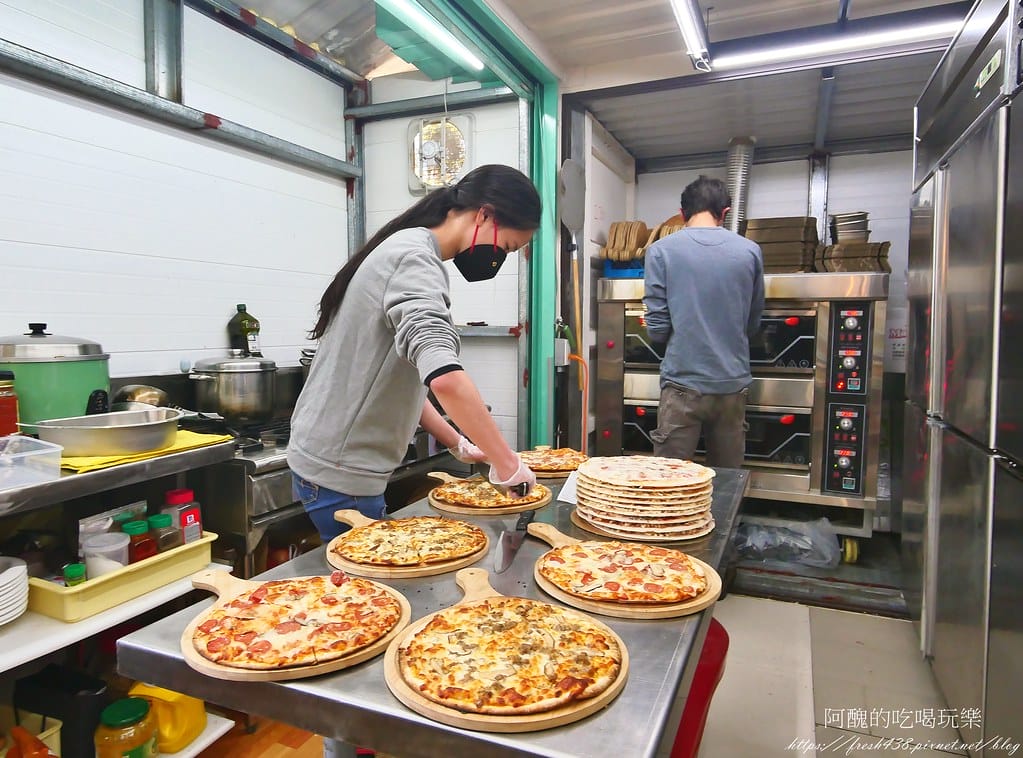 【桃園美食】愛樂披薩 ALLES PIZZA,寵物友善餐廳,附設親子遊樂設施,超適合包場同樂。 - 第16張圖 15-5