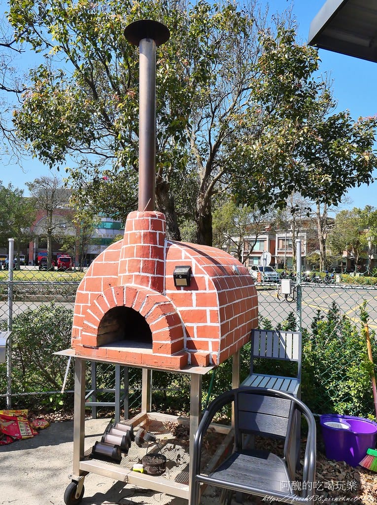 【桃園美食】愛樂披薩 ALLES PIZZA,寵物友善餐廳,附設親子遊樂設施,超適合包場同樂。 - 第33張圖 50-2