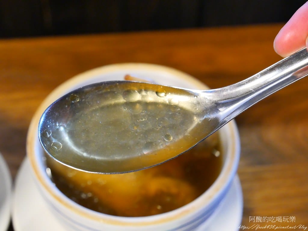 【板橋美食】兩津號雞肉飯,板橋必吃的雞肉飯,CP值破表,70元金牌雞肉飯附一整顆荷包蛋! - 第44張圖 39