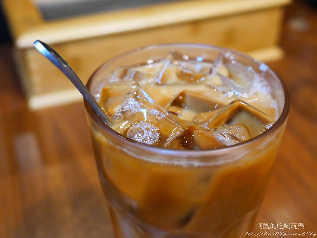 【板橋美食】彌敦道港式茶餐廳-板橋店,板橋聚餐的好去處,饕客必吃的港式茶餐廳。 - 第50張圖 52