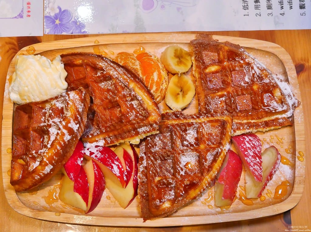 【蘆洲美食】拍拍手披薩咖啡,蘆洲最好吃的披薩店,義大利麵、燉飯、鬆餅都好吃! - 第80張圖 72-2