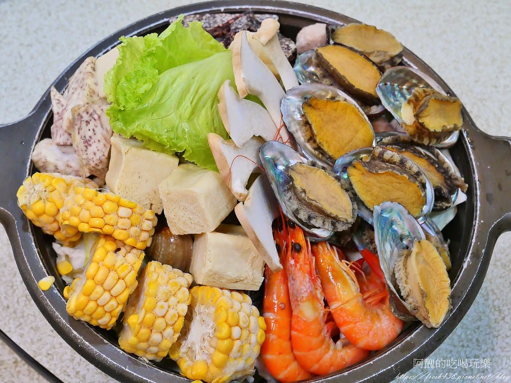 【桃園美食】三街海鮮屋,桃園平價快炒海鮮店,合菜超級澎湃,宴客的最佳選擇。 - 第42張圖 22