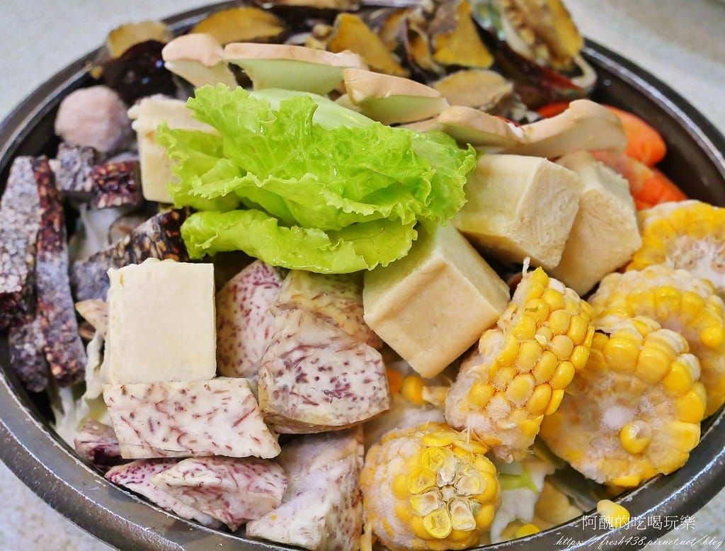 【桃園美食】三街海鮮屋,桃園平價快炒海鮮店,合菜超級澎湃,宴客的最佳選擇。 - 第45張圖 25
