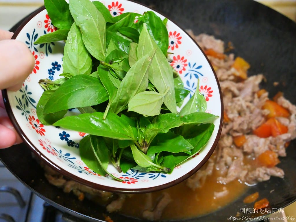 塔香番茄肉絲,5分鐘上桌,保證白飯搶光光! - 第8張圖 P1023697