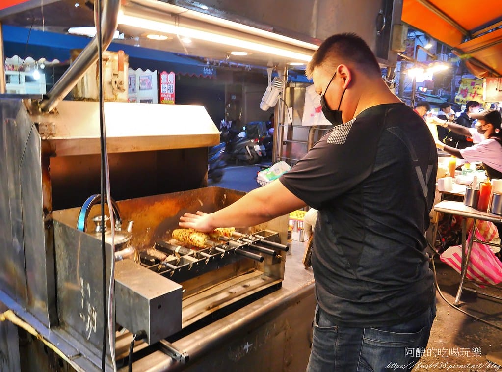 【樹林美食】鑫家鄉黑石頭烤玉米,軟糯鹹香,特調中藥醬汁,老少咸宜!(停業) - 第15張圖 10-5