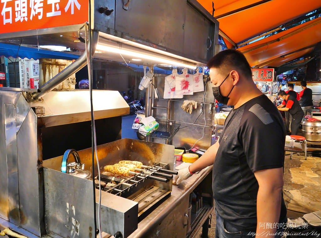 【樹林美食】鑫家鄉黑石頭烤玉米,軟糯鹹香,特調中藥醬汁,老少咸宜!(停業) - 第12張圖 8-5