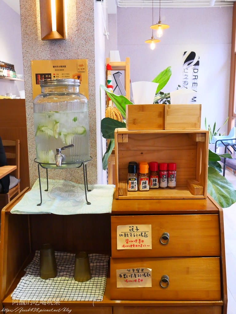 【中壢咖哩推薦】仁之初北海道湯咖喱專賣,文青風格餐館,親子&寵物友善的內壢美食! - 第14張圖 10