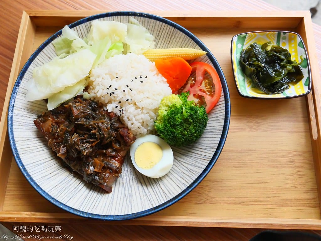【中壢咖哩推薦】仁之初北海道湯咖喱專賣,文青風格餐館,親子&寵物友善的內壢美食! - 第37張圖 32