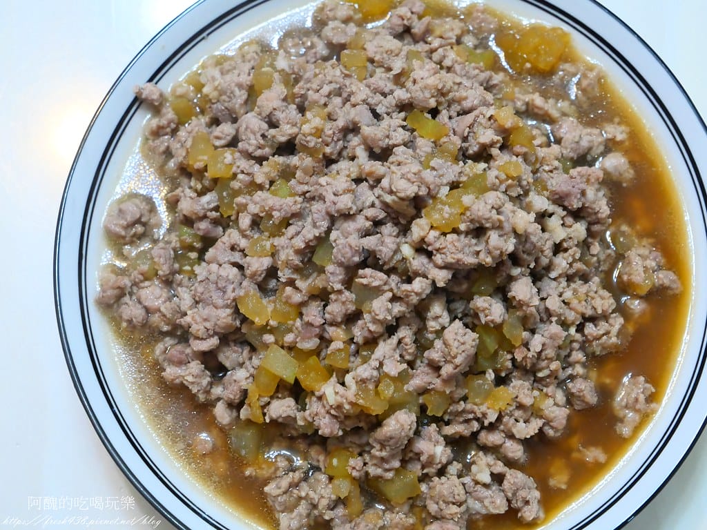 冬瓜肉燥,自己煮好簡單,省錢又美味,一滴油、一滴水也不必加。 - 第14張圖 P1026036