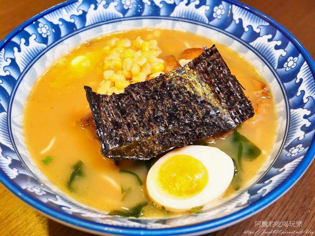 【新埔捷運站美食】東京板前豚骨拉麵-板橋店,每日現熬蔬菜大骨湯,加湯加麵不用錢! - 第25張圖 12