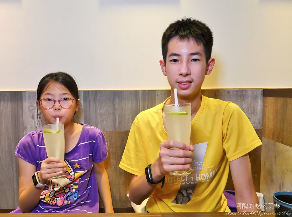 【新埔捷運站美食】東京板前豚骨拉麵-板橋店,每日現熬蔬菜大骨湯,加湯加麵不用錢! - 第58張圖 47