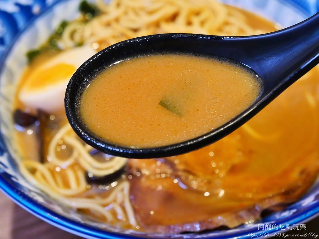 【新埔捷運站美食】東京板前豚骨拉麵-板橋店,每日現熬蔬菜大骨湯,加湯加麵不用錢! - 第36張圖 19